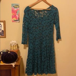 Emerald Green Midi Lacey Dress Size 6